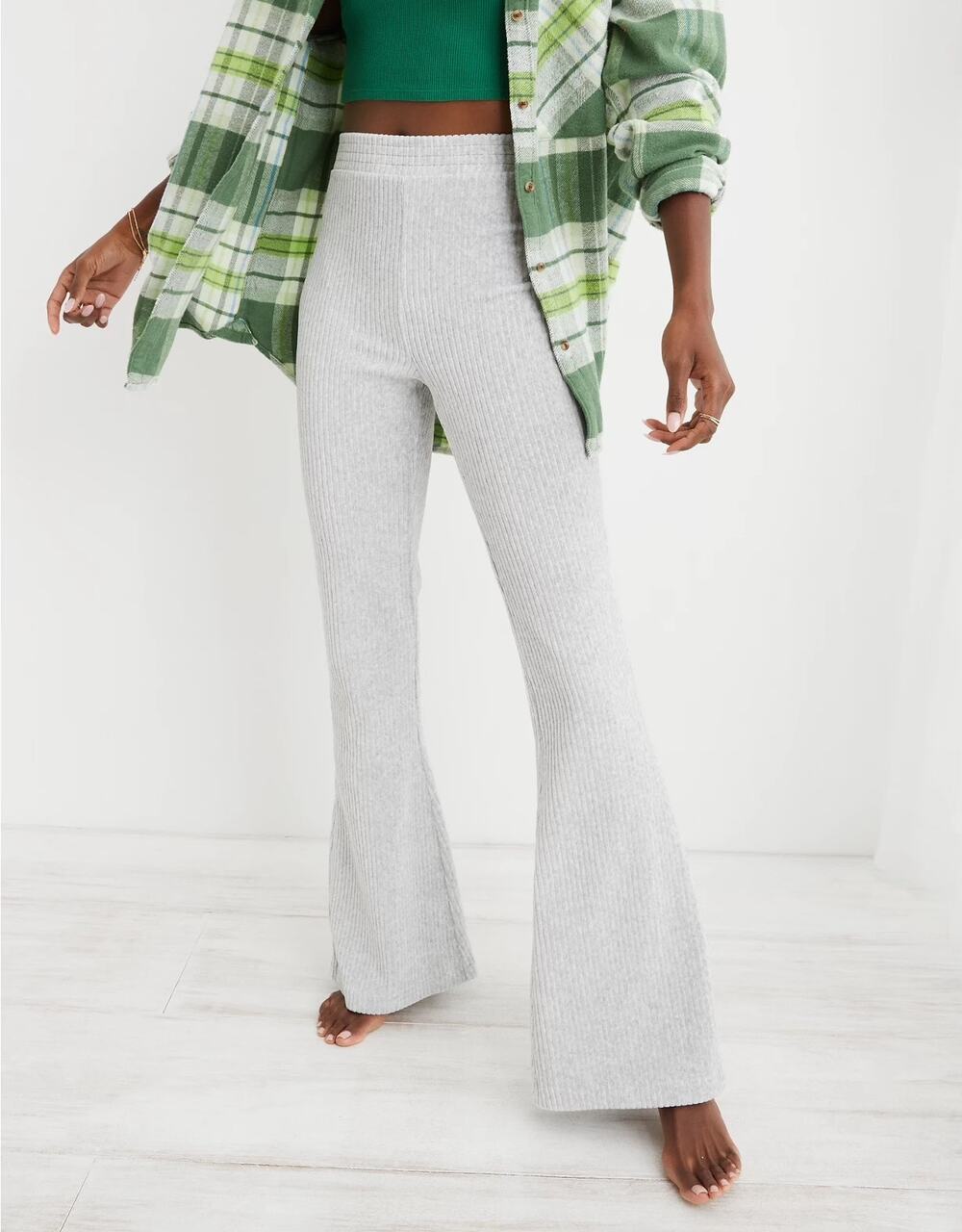 Aerie NWOT Groove On Velour M Gray High Waisted Flare Pant Oversized Sweatpants